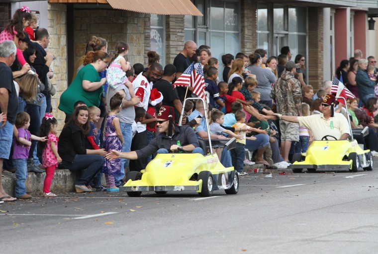 Armed Services YMCA hosts Christmas parade